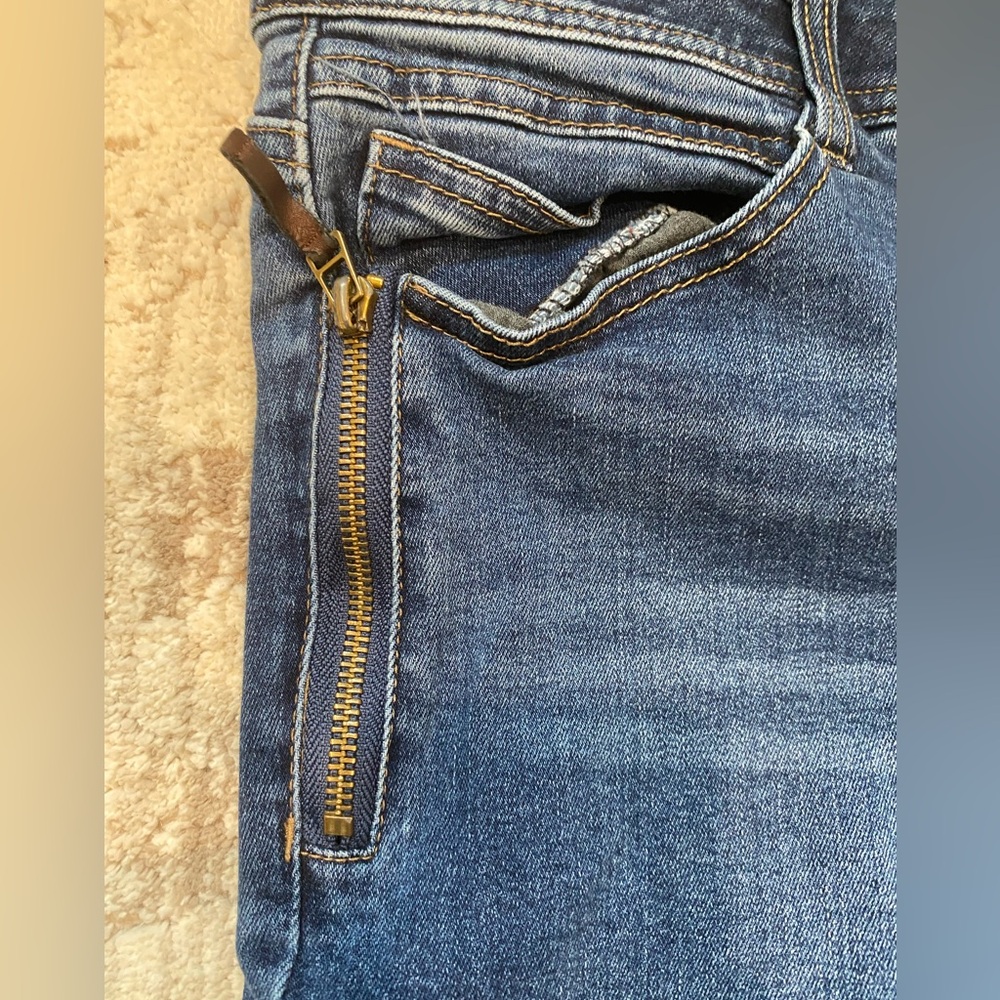 Jeans - Picture 6 of 6